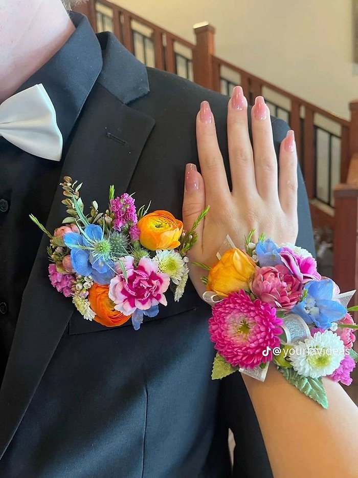 Wrist Corsage 6